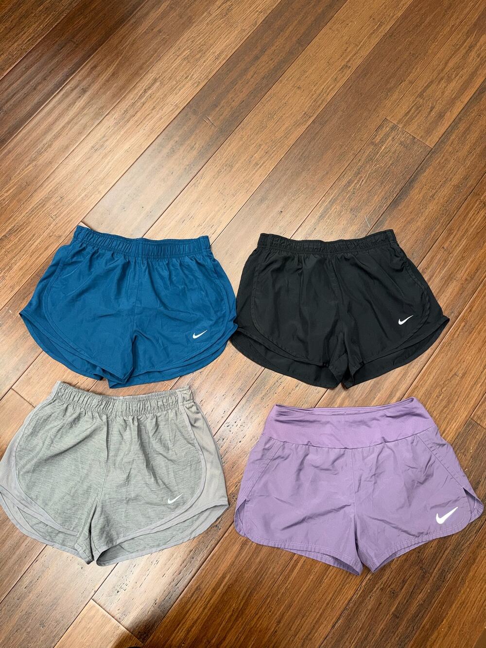 Nike Tempo Dri-FIT Running Shorts LOT of 4 Womenโs S Small